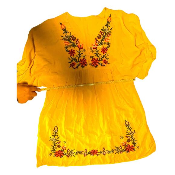 Yellow V Neck Knee Length Short Sleeve Shift Dress with Pink and Red Flowers XL - Picture 2 of 4